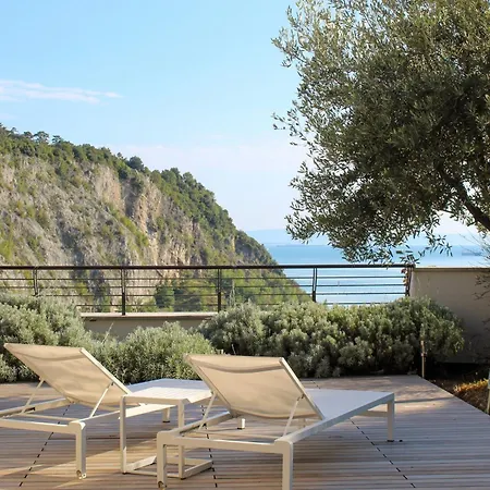 Portopiccolo Gemma Nel Golfo Di Trieste - With Included Appartamento Sistiana